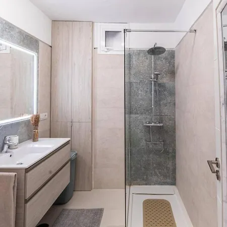 Beachfront Gem By Dream Homes Tenerife Apartmán *